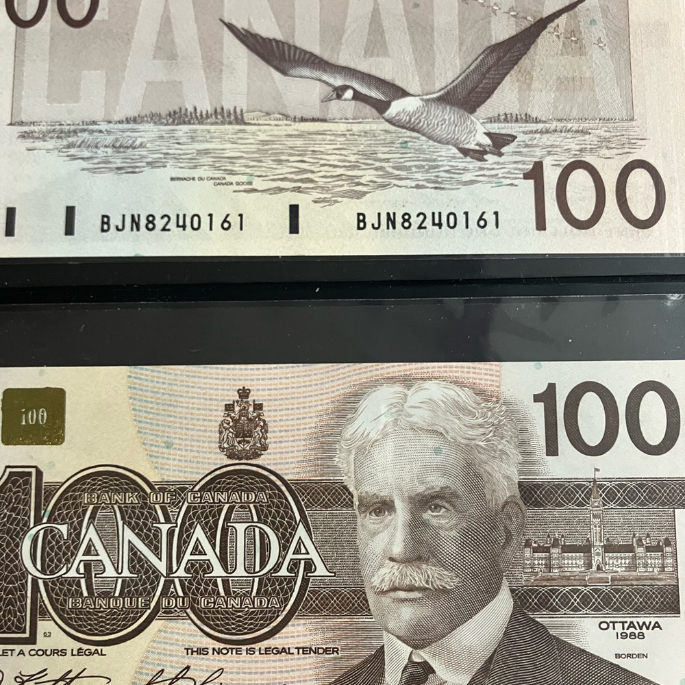 Bank of Canada 1988 GEM Looks Banknotes Set of 8 $100 Sequential Numbers